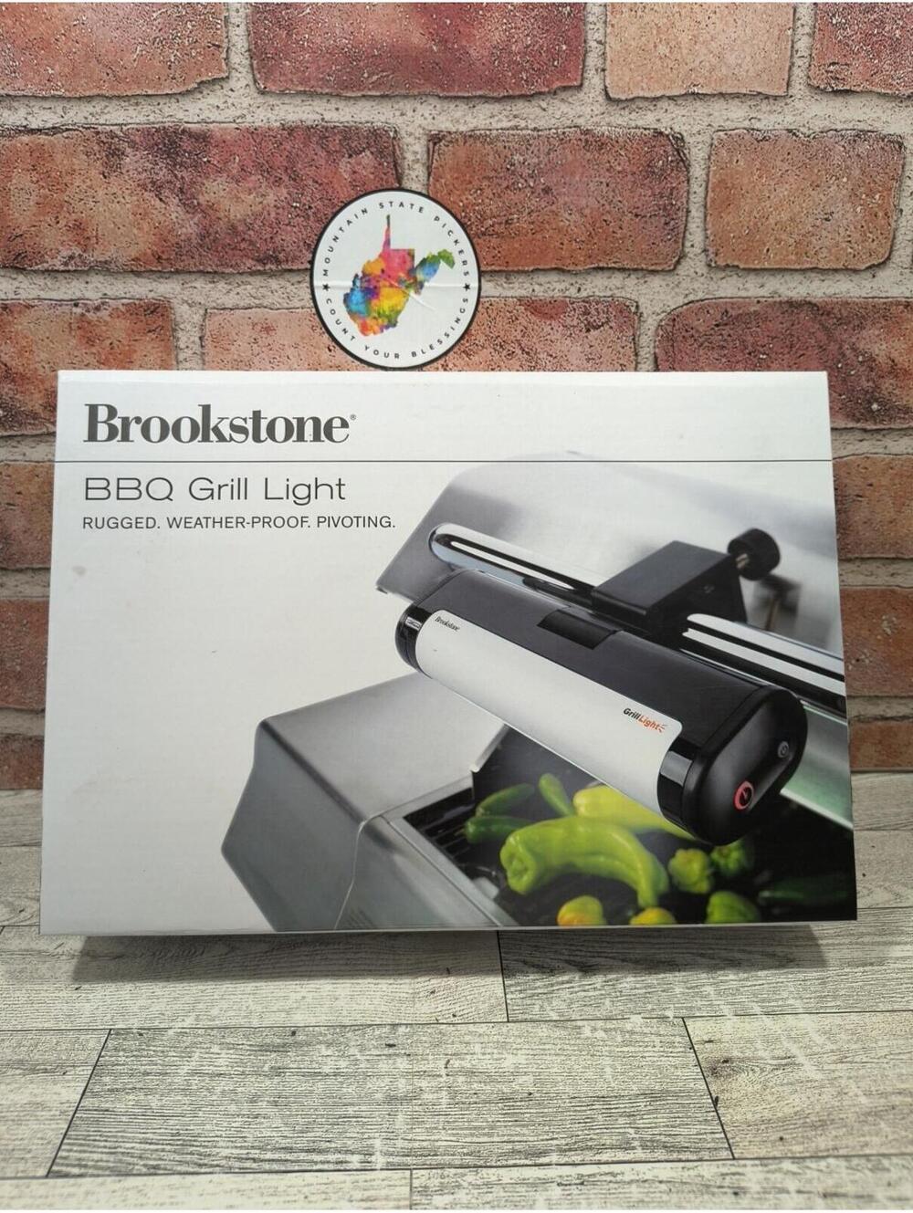 Brookstone BBQ Grill Light LED Weatherproof Pivoting Handle Mount 798392 NIB